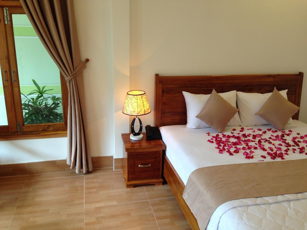 Ngoc Viet Bungalow Дуонг-Донг Номер фото
