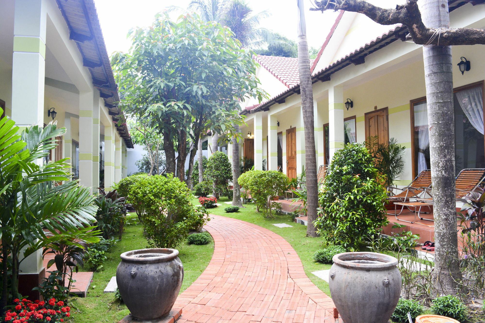 Ngoc Viet Bungalow Дуонг-Донг Экстерьер фото